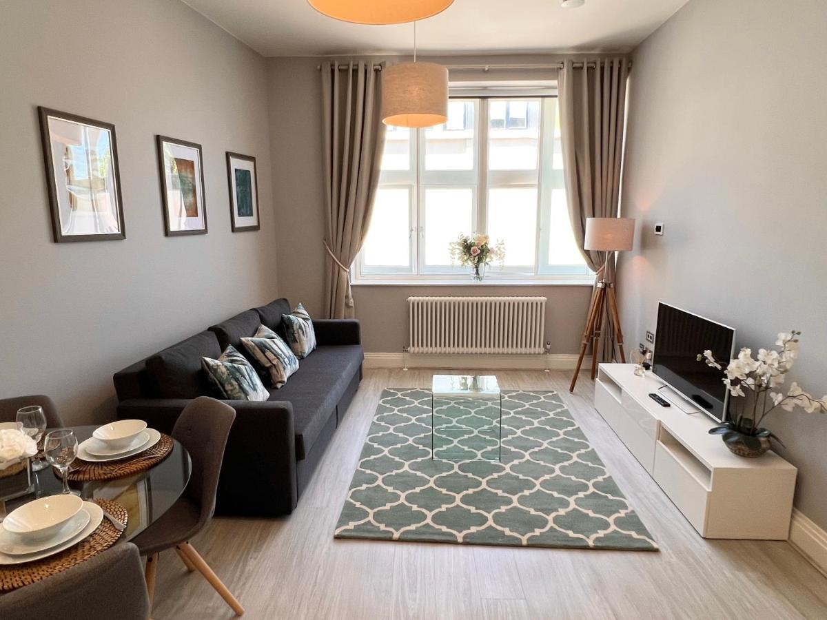 Urban Living'S - Windsor Castle Luxury Apartments エクステリア 写真