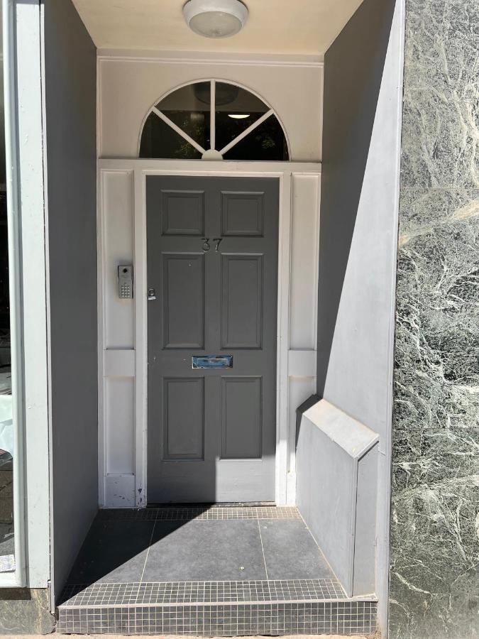 Urban Living'S - Windsor Castle Luxury Apartments エクステリア 写真