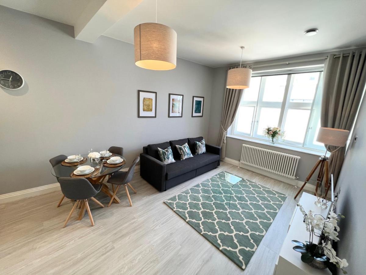 Urban Living'S - Windsor Castle Luxury Apartments エクステリア 写真