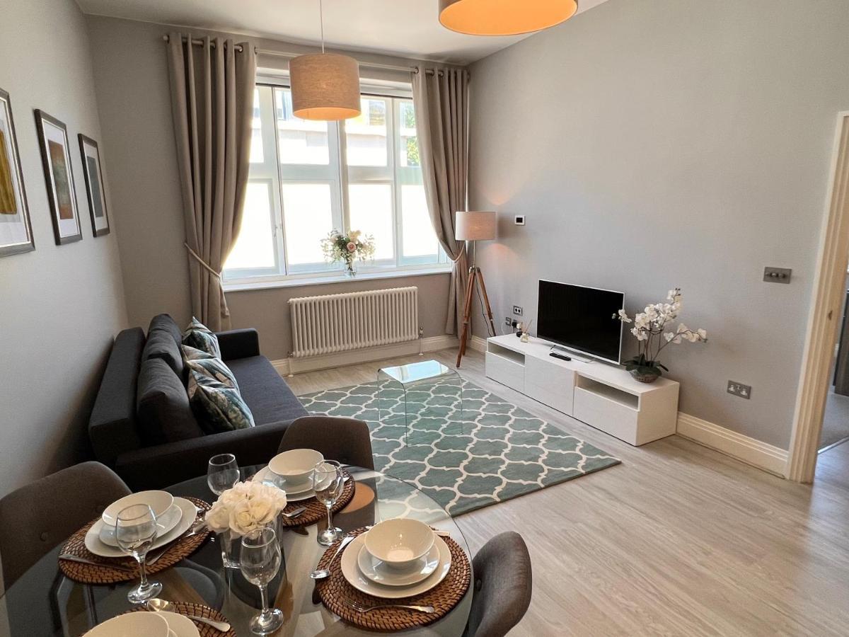 Urban Living'S - Windsor Castle Luxury Apartments エクステリア 写真