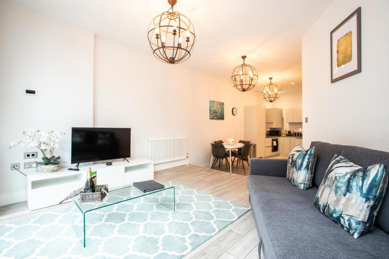 Urban Living'S - Windsor Castle Luxury Apartments エクステリア 写真