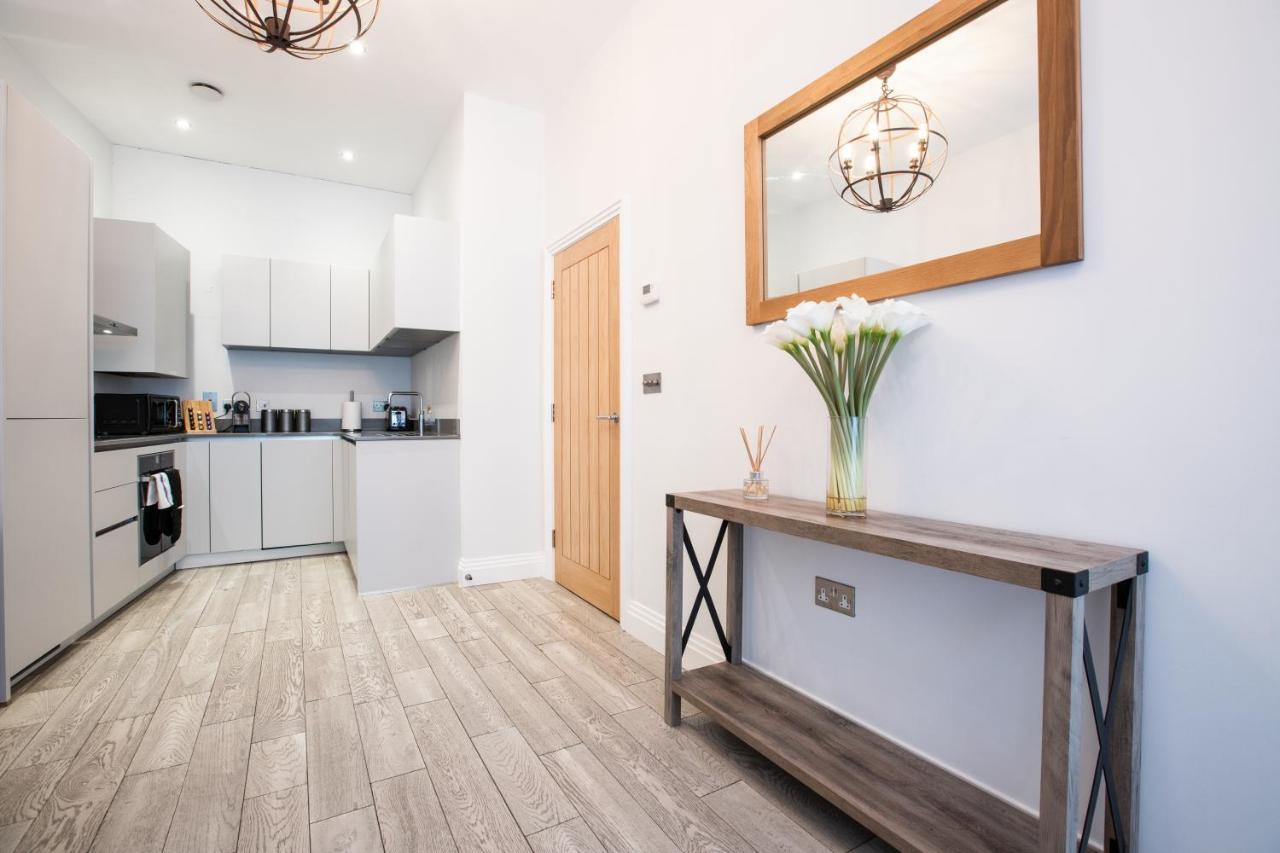 Urban Living'S - Windsor Castle Luxury Apartments エクステリア 写真