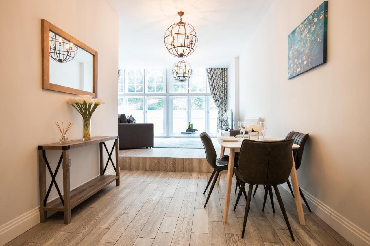 Urban Living'S - Windsor Castle Luxury Apartments エクステリア 写真