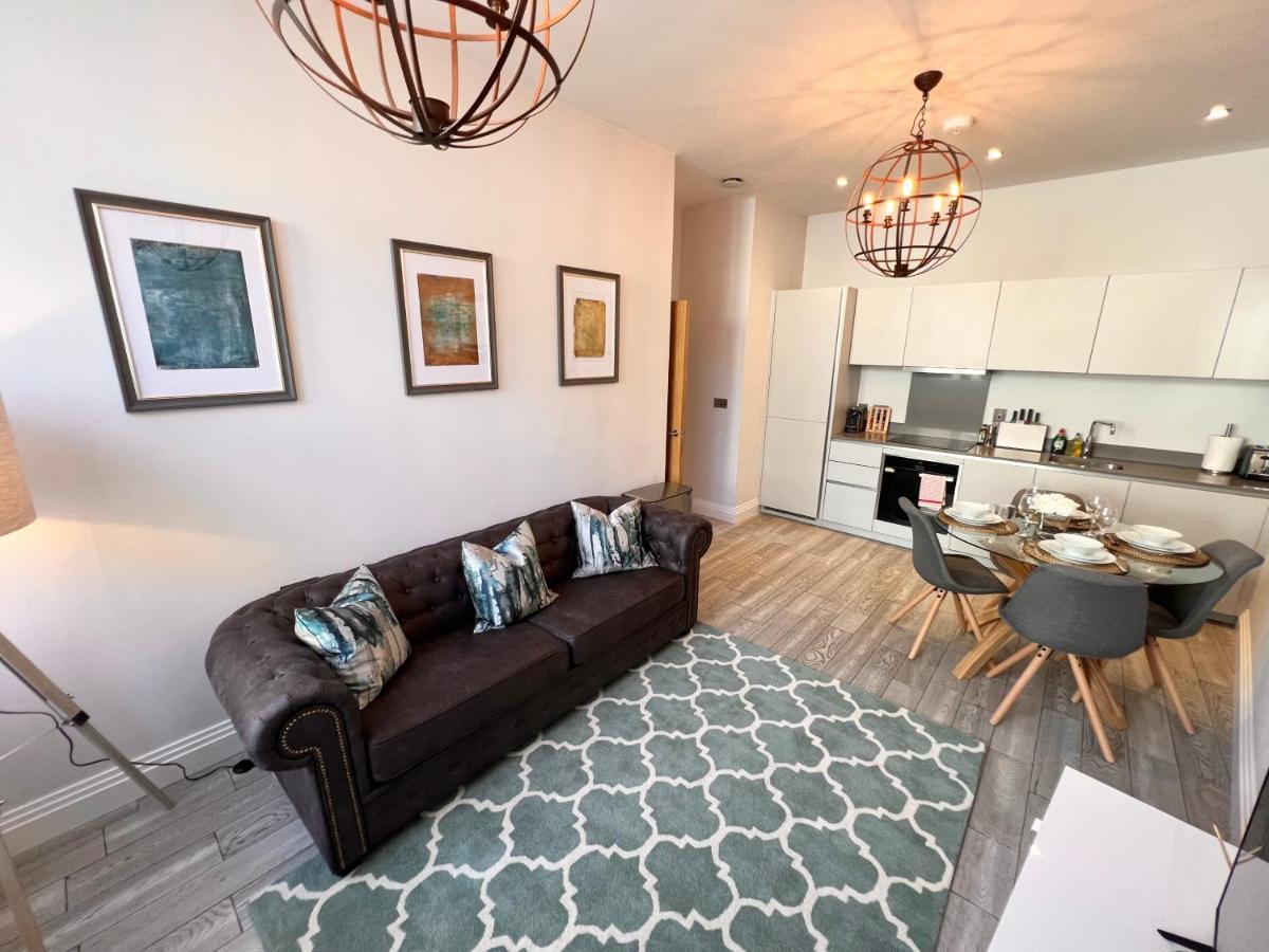 Urban Living'S - Windsor Castle Luxury Apartments エクステリア 写真