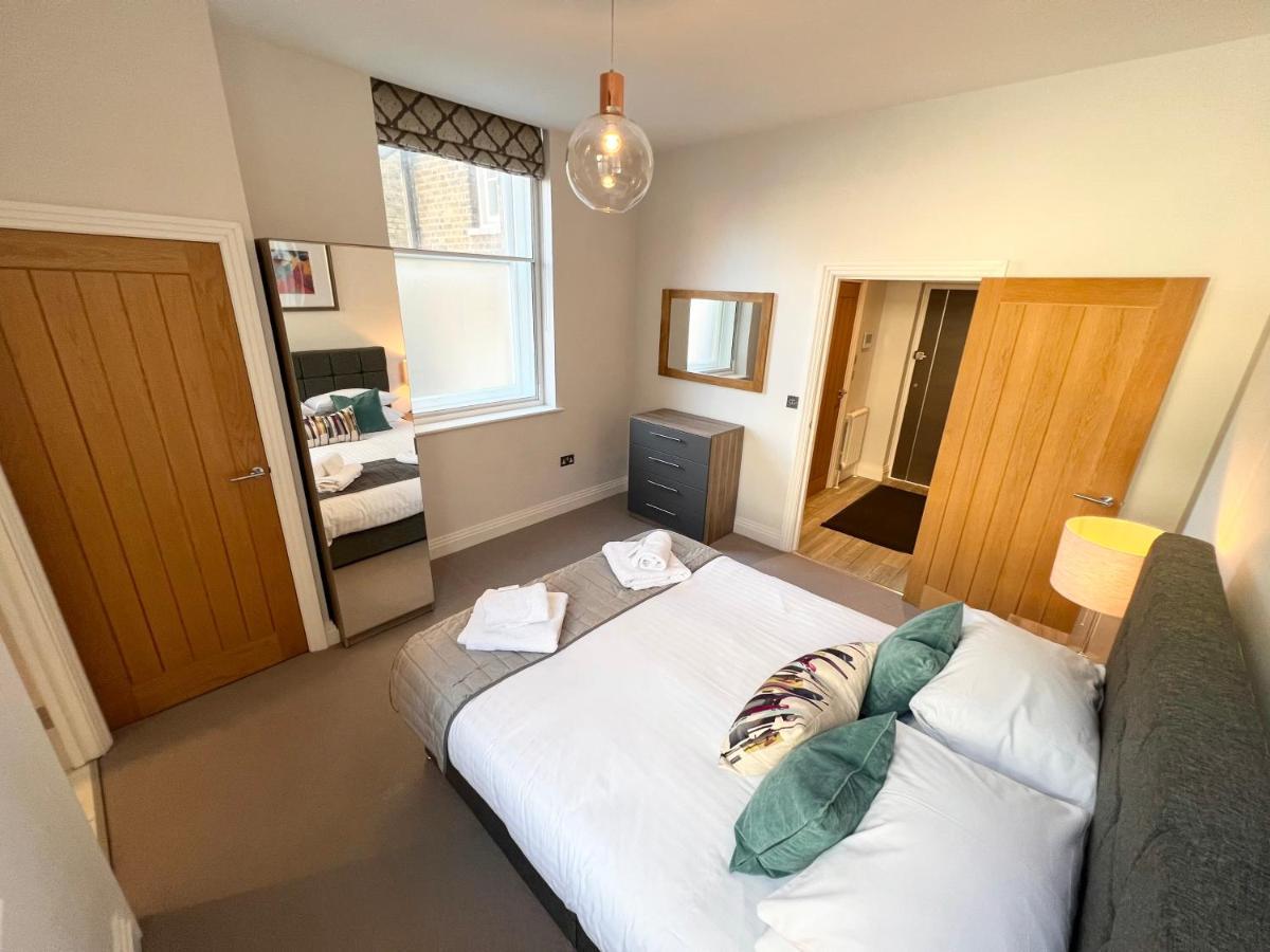 Urban Living'S - Windsor Castle Luxury Apartments エクステリア 写真