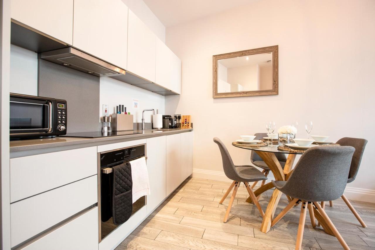 Urban Living'S - Windsor Castle Luxury Apartments エクステリア 写真